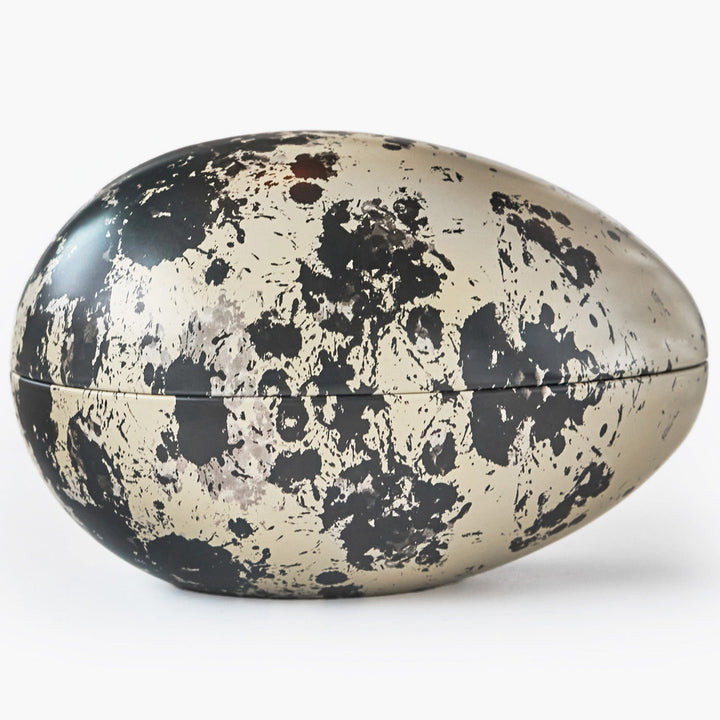 Swedish_Reusable_Tin_Easter_Egg_Style_Vaktel_Side.jpg?v=1738661824