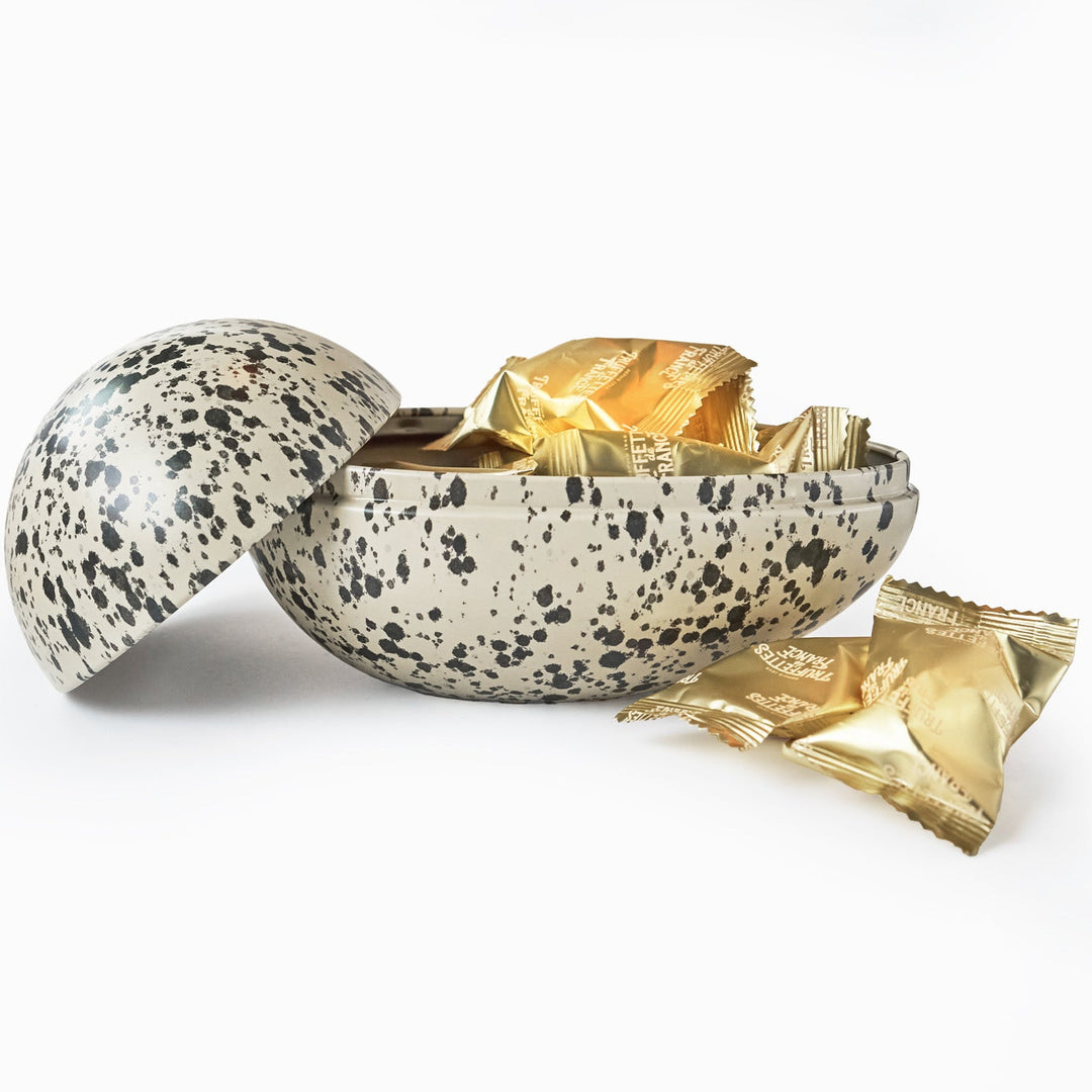 Swedish_Reusable_Tin_Easter_Egg_with_Chocolate_Truffles_Style_Fl_ckig.jpg?v=1738662469